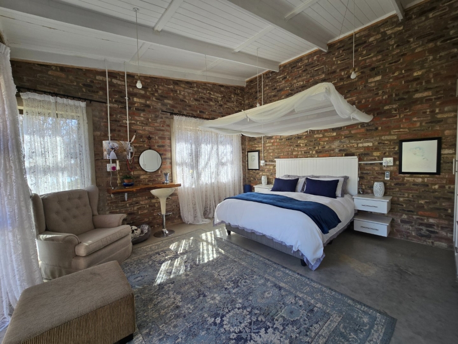 4 Bedroom Property for Sale in Viljoenskroon Rural Free State